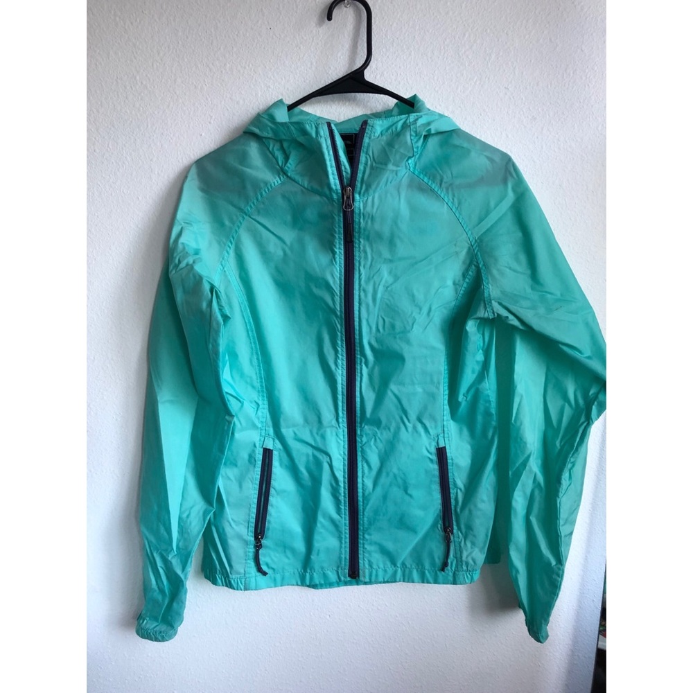 Northface windbreaker